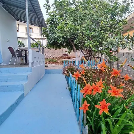 Rafael Гостевой дом 3*