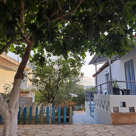 Guest house Rafael 4*
