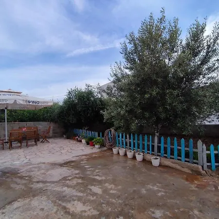 Rafael Guest house