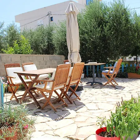 Guest house Rafael *